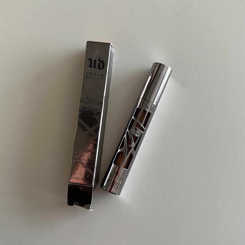Urban Decay Dark Golden All Nighter Concealer